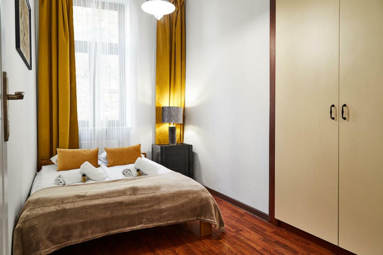 Patterned Apartment Zyblikiewicza Street Краків Екстер'єр фото